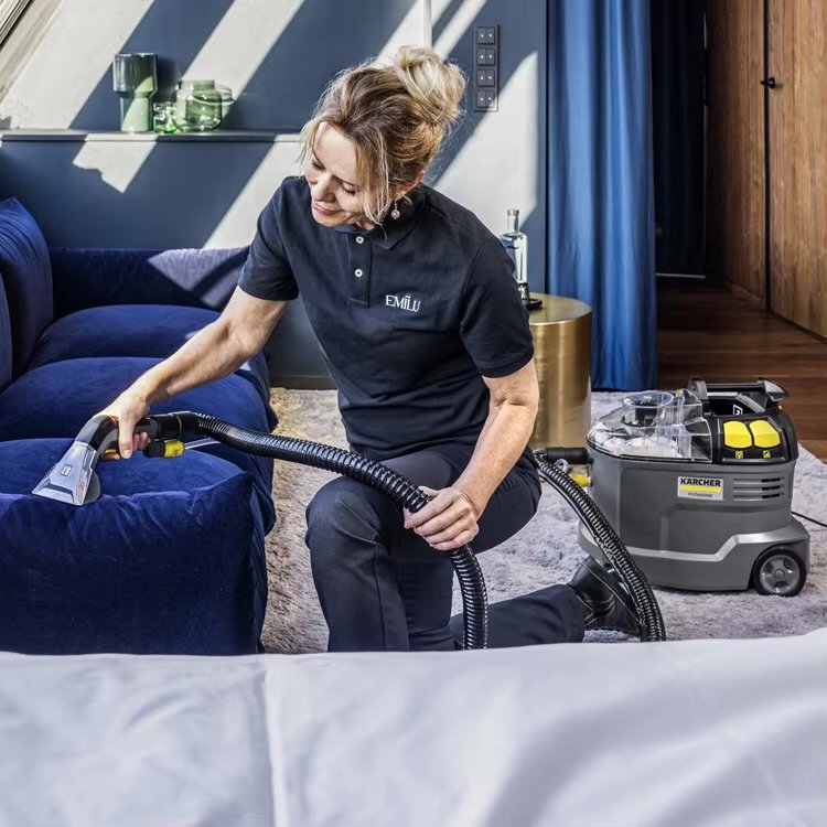 Karcher Puzzi 8/1 în arendă — închiriere Curățenie Chișinău